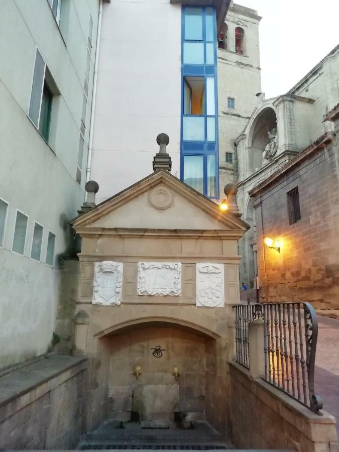 Apartamento Turistico Santiago Logroño Eksteriør billede